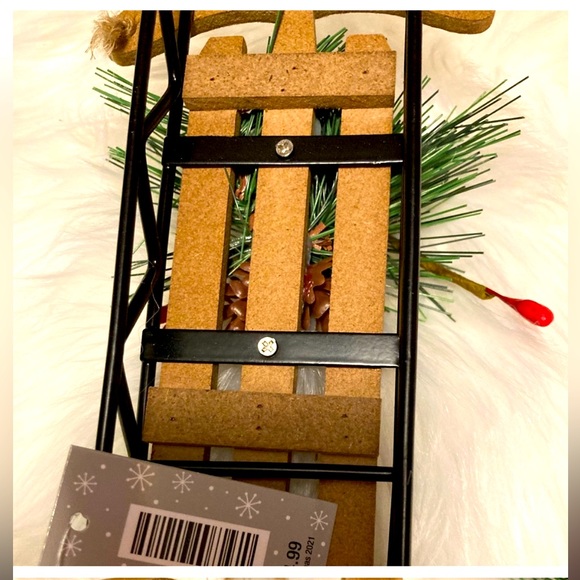 ~2 Sled Ornaments🎄🤶~ - Picture 9 of 10